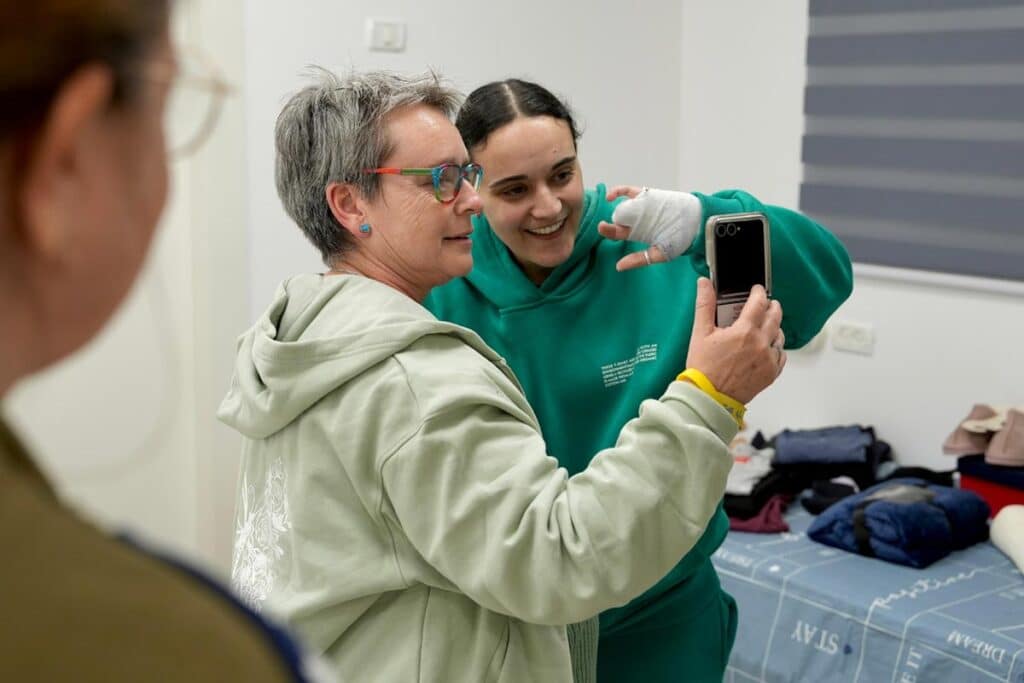 Emily Damari meets with her mom, Mandy, after her release from Hamas captivity. January 19, 2025