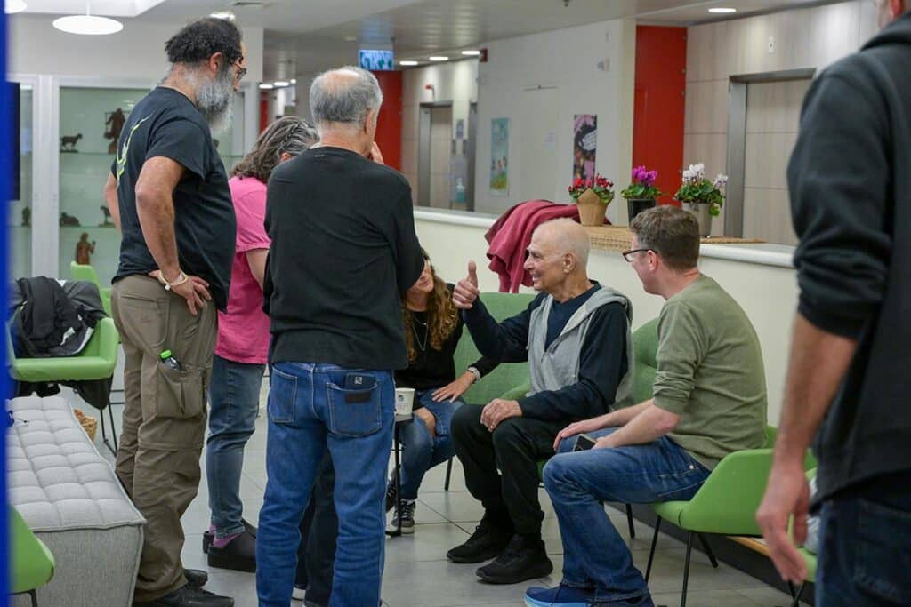 Gadi Mozes with his family in Israel after his release from captivity in Gaza. January 30, 2025.