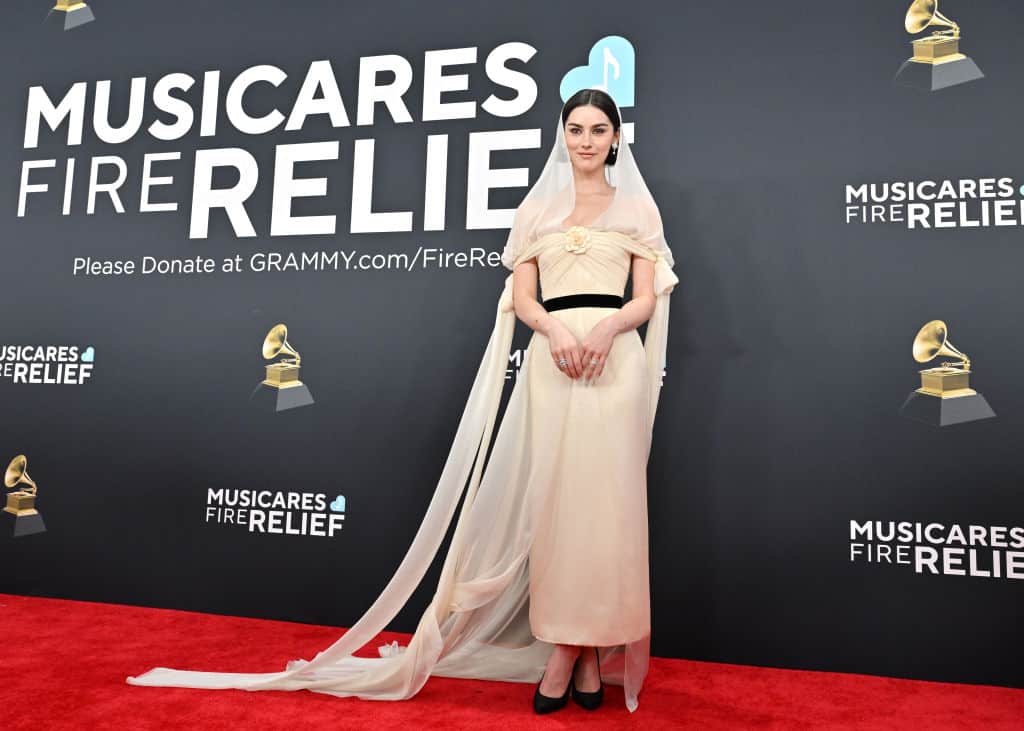 LOS ANGELES, CALIFORNIA - FEBRUARY 02: Gracie Abrams attends the 67th GRAMMY Awards at Crypto.com Arena on February 02, 2025 in Los Angeles, California. (Photo by Axelle/Bauer-Griffin/FilmMagic)